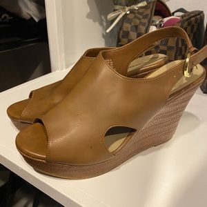 Tan wedges